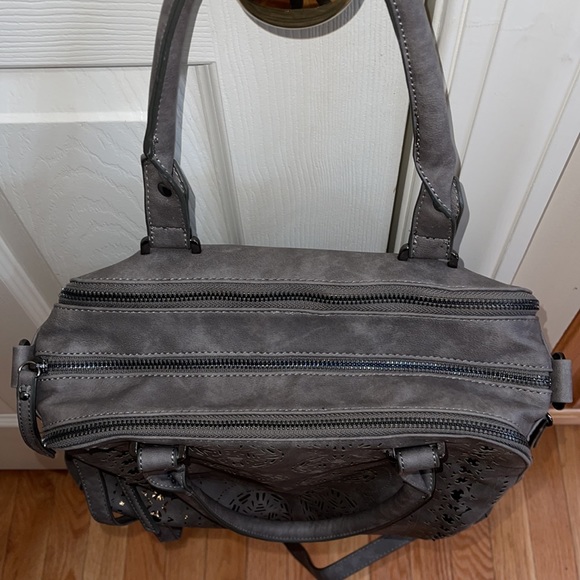Large Shoulder Bag - Picture 7 of 8